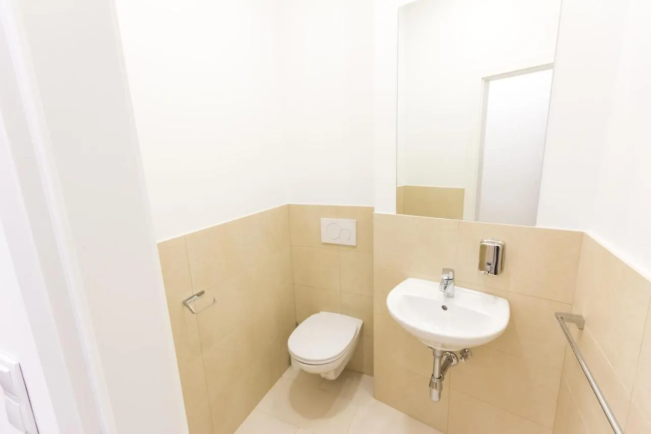 Debo Apartments Naehe Westbahnhof - Contactless Check In 维也纳 0*,