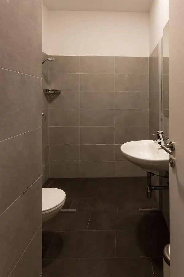 Debo Apartments Naehe Westbahnhof - Contactless Check In Wenen
